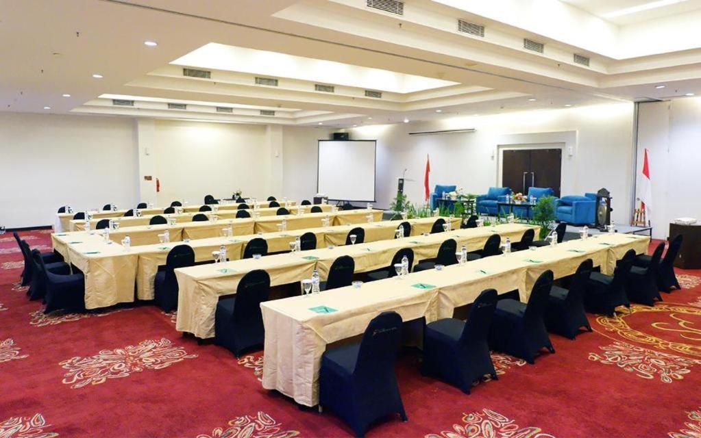 Padjadjaran Hotel Богор Екстериор снимка