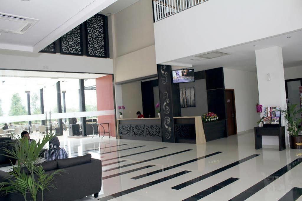 Padjadjaran Hotel Богор Екстериор снимка
